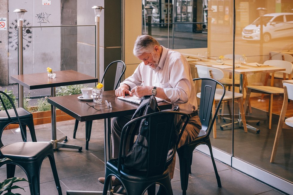 Seniors en entreprise : « on ne peut pas bien vieillir sans bien travailler »