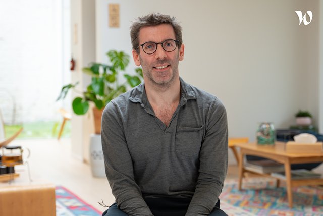 Découvrez Yoga Room avec Pierre - Yoga Room