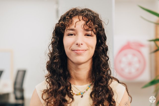 Rencontrez Lou, Ingénieure QA - Hello Pomelo