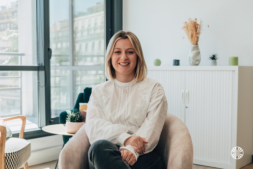 Rencontrez Clémence, Chargée de clientèle B2C - la bellenergie