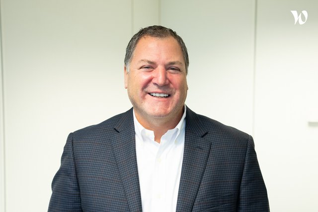 Rencontrez Mike, Senior Vice President Global Sales - Novolyze