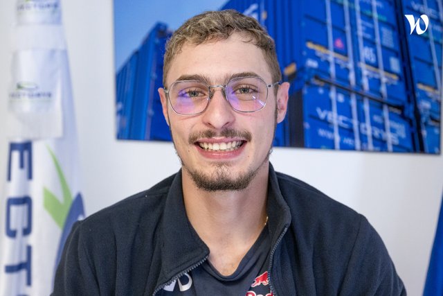 Rencontrez Angel, Magasinier Cariste - Vectorys France