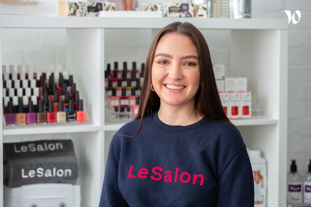 Rencontrez Zoe, Marketing Executive - LeSalon