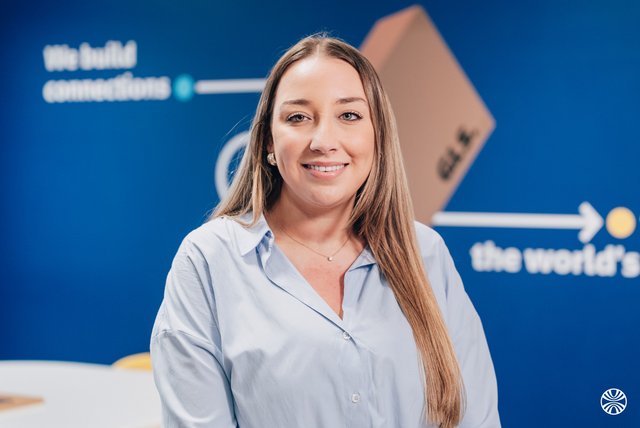 Rencontrez Amira, Responsable Commerciale - GLS France
