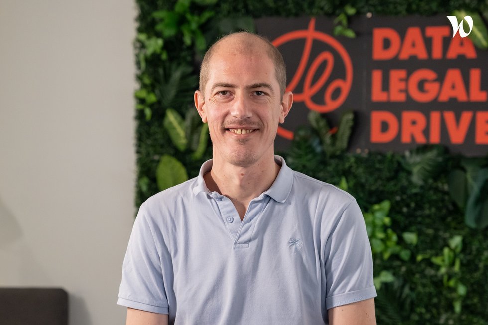 Rencontrez Claude, Manager Devops - Data Legal Drive