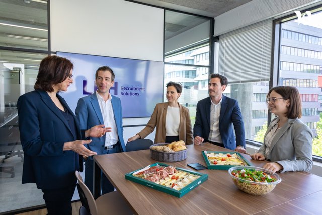 ADECCO France / DW02