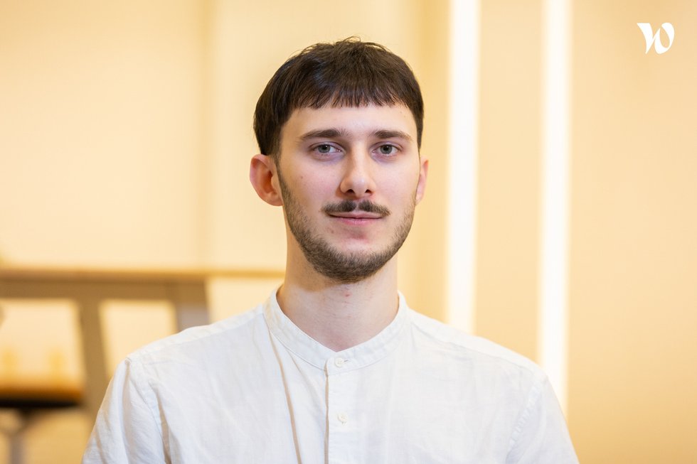 Meet Maciej, Développeur Front End - BESEDO FRANCE