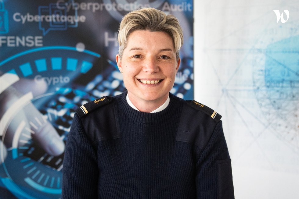 Rencontrez Virginie, Premier-maître et experte chiffre - Commandement de la Cyberdéfense (COMCYBER)