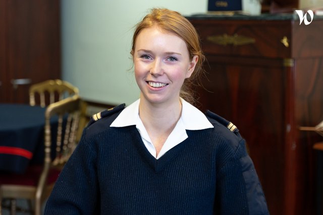Rencontrez Emilie, Responsable de communication de recrutement du corps des commissaires des armées