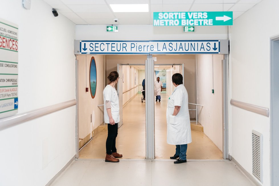 Aide soignante - Les métiers de l'hôpital - 2007 