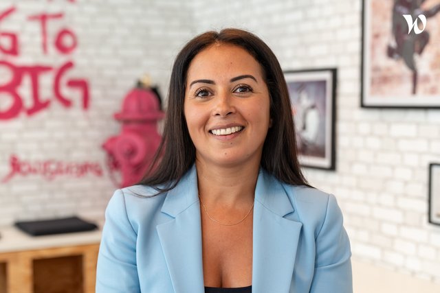Rencontrez Amel, Directrice pôle clientèle - BoursoBank