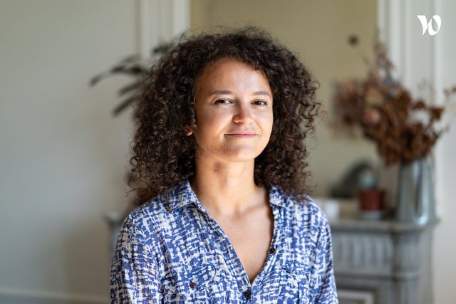 Rencontrez Amina, Coordinatrice de programme Mentorat Parcours - Article 1