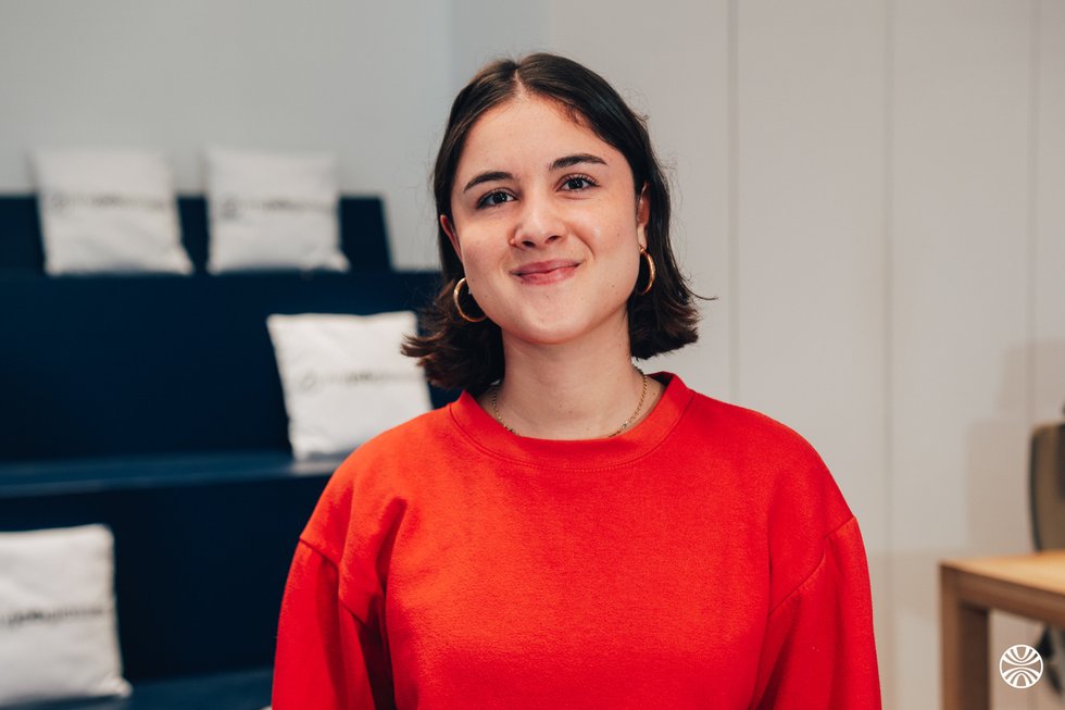 Meet Typhaine, Talent Acquisition Manager - My Job Glasses