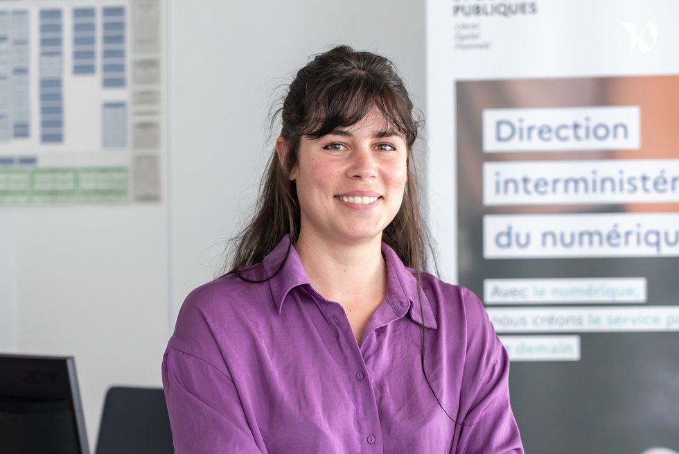 Rencontrez Clémence Lopez, Responsable de portefeuille - Direction interministérielle du numérique (DINUM) – Service du Premier ministre