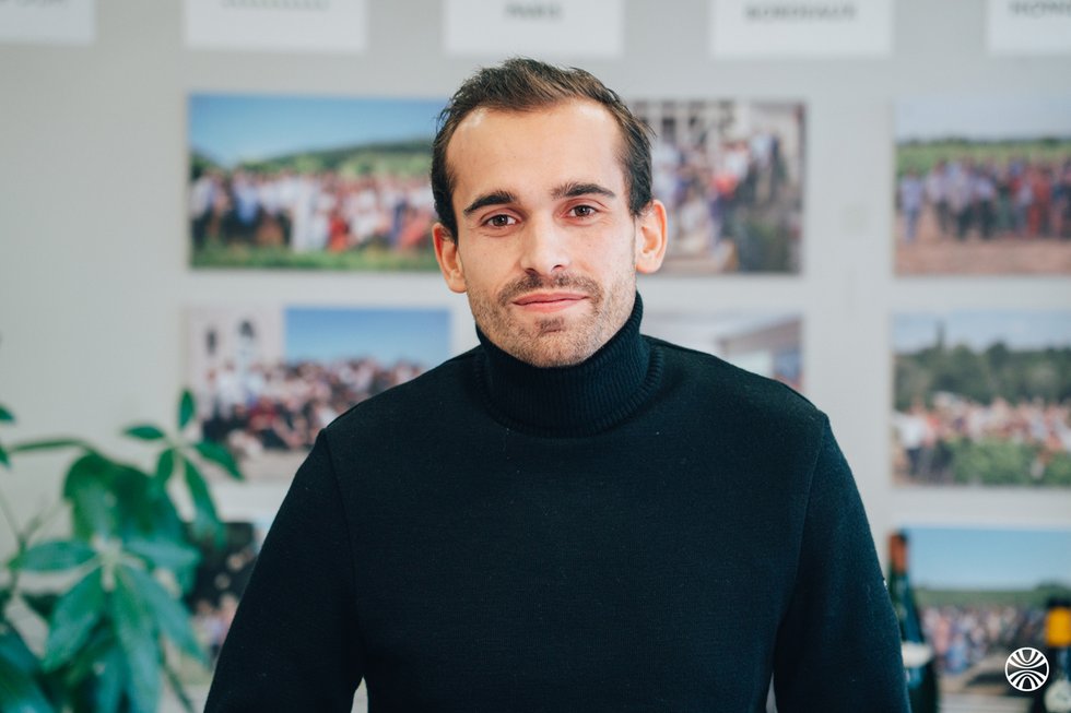 Rencontrez Victorien, Chef de Projet Supply Chain - IDEALWINE