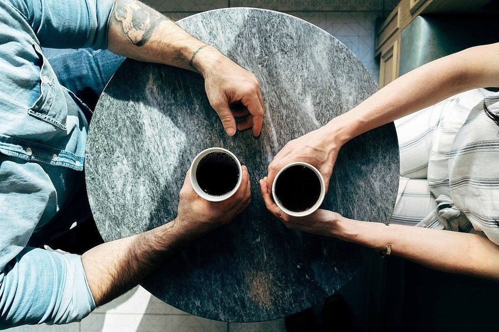 Small talk: staňte sa majstrom zdvorilostnej konverzácie