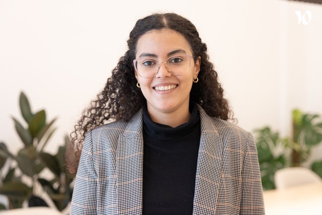 Meet Amina, E-Merchandising Expert - Sensaterra