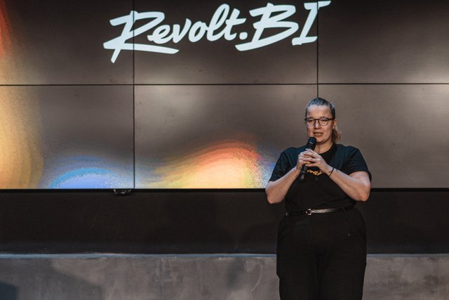 Revolt BI