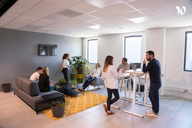 Sofacto devient Frisbii