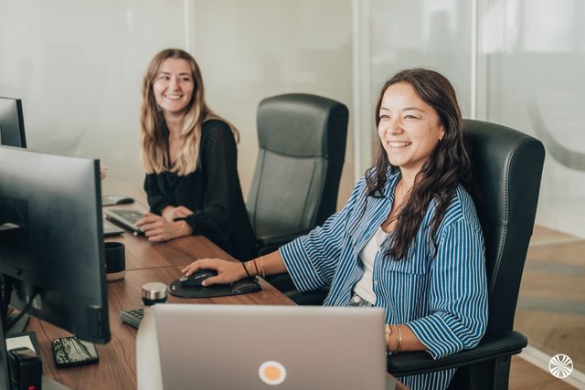 UXCO Group - Ecla & UXCO Student