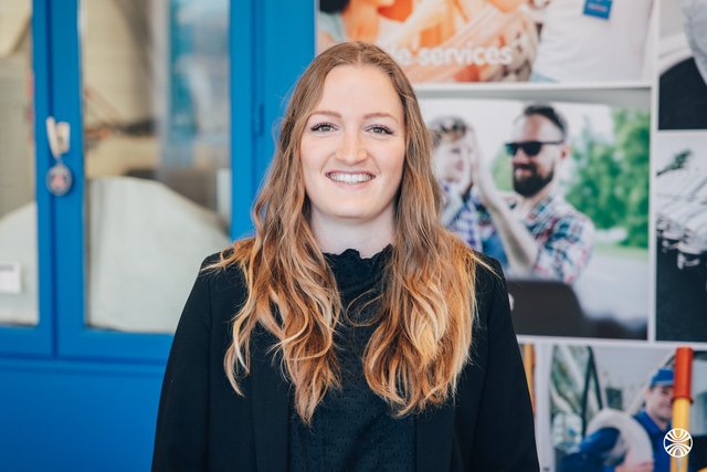 Rencontrez Ophélie, Chef d'agence - RENT A CAR