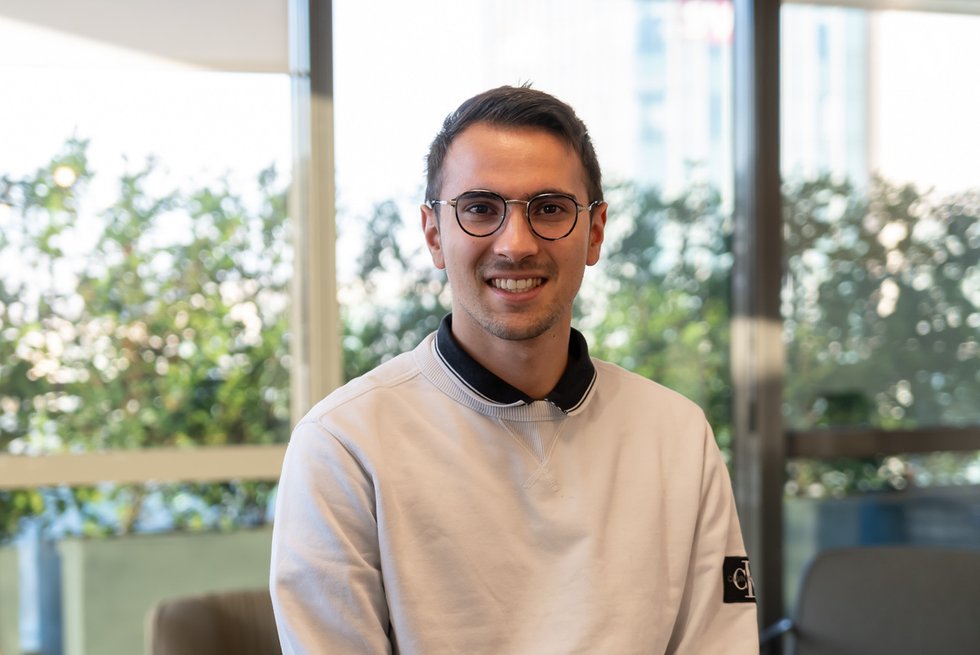Rencontrez Adrien, en stage au sein de l'équipe RSE - Europ Assistance Holding
