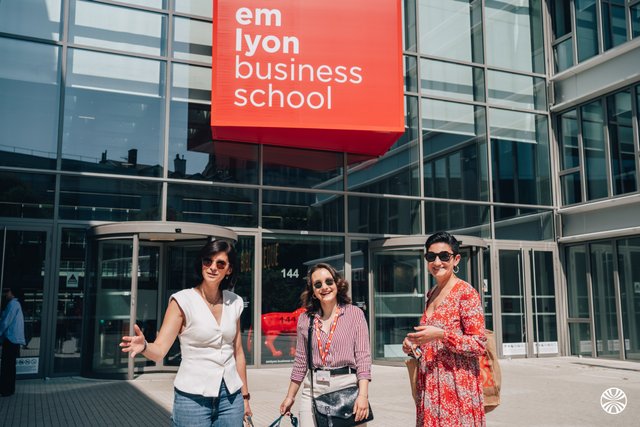 emlyon business school