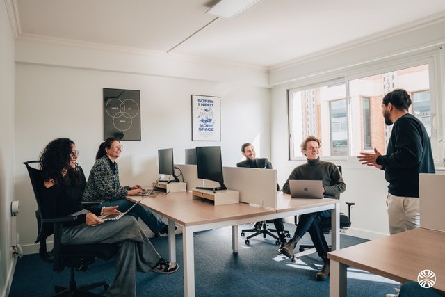 InvestHub