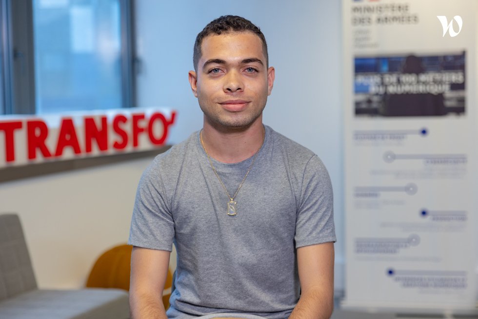 Rencontrez Davy, Technicien supérieur spécialiste SIC - Civils de la Défense - Ministère des Armées