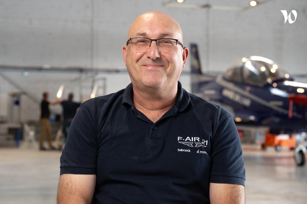 Rencontrez Laurent, Technicien Avionique - Babcock France