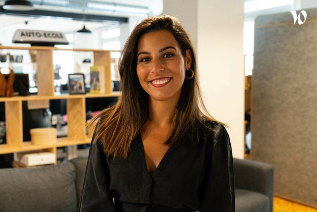 Rencontrez Anissa, Responsable CRM - En Voiture Simone