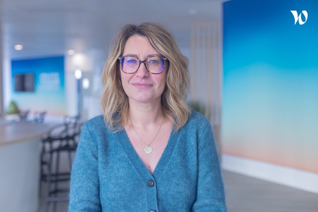 Rencontrez Caroline, Rédacteur en chef - GROUPE WMH PROJECT