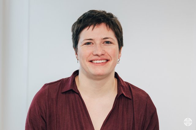 Rencontrez Eponine, Cheffe de projet bâtiment - Radio France