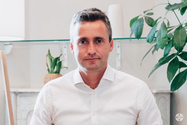 Rencontrez Simon, Directeur Général - Electricité d'Azur