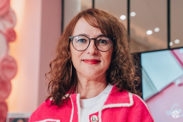 Rencontrez Carlota, Directrice Générale - Les Secrets De Loly