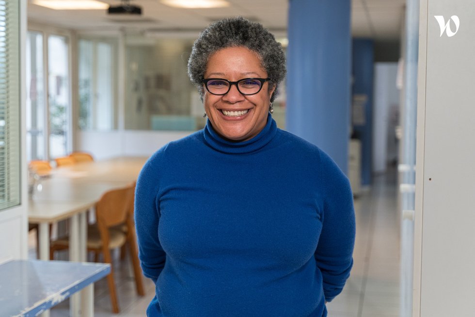 Meet Lisa, Director of the fundraising department and member of the Management Committee - Fédération Internationale pour les Droits Humains