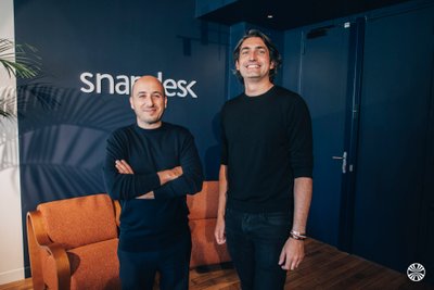 Snapdesk