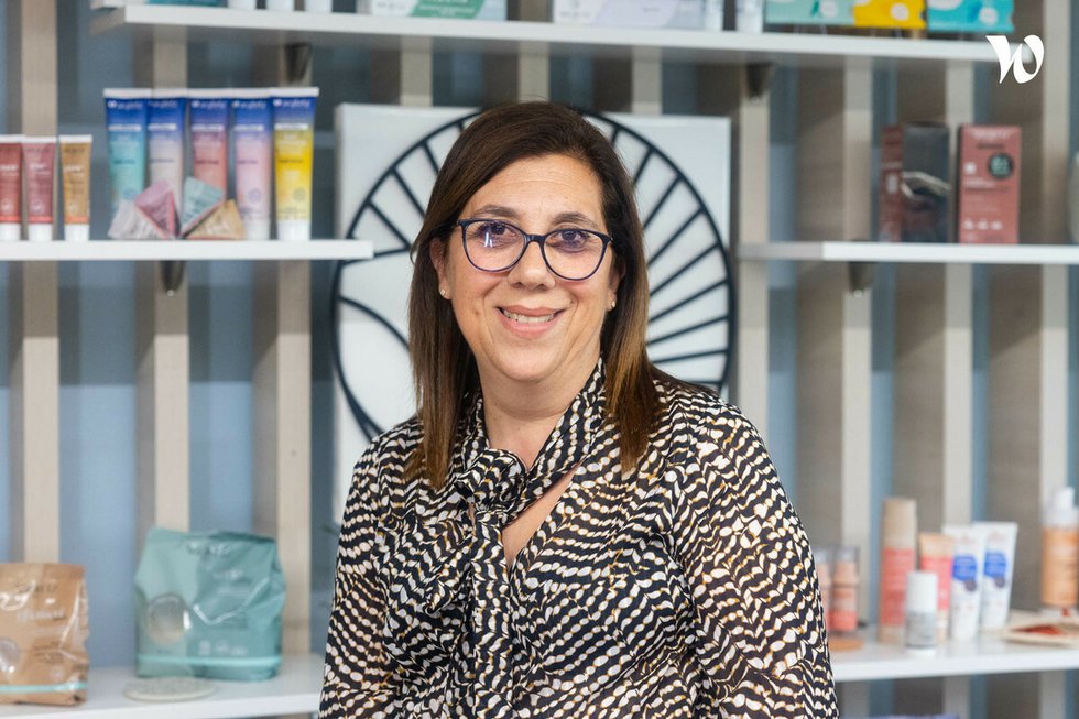 Rencontrez Valérie, DGA et Communication RSE - ARGILETZ Inventeur de la cosmétique minérale