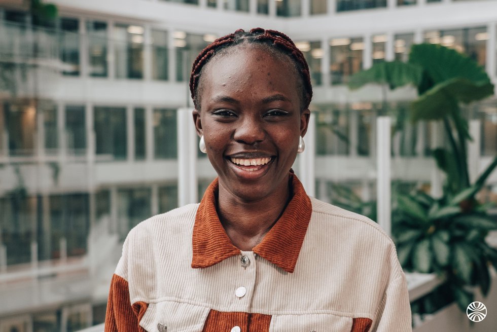 Rencontrez Ossene, Alternante chargée d'affaire - Orange