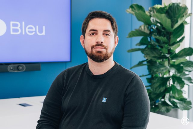 Rencontrez Alexandre, Responsable Technologie Microsoft 365 - Bleu