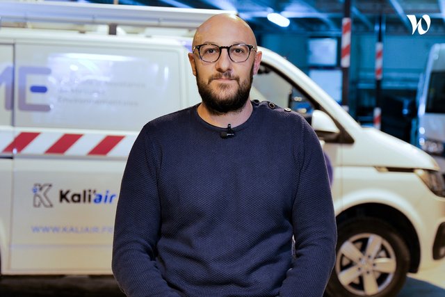 Rencontrez Romain, Technicien AE expérimenté