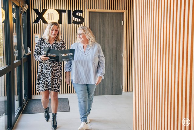 Xotis