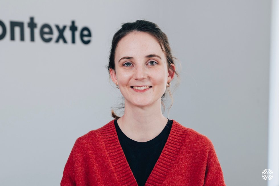 Meet Meet Anna,, , Journaliste Pouvoirs - Contexte
