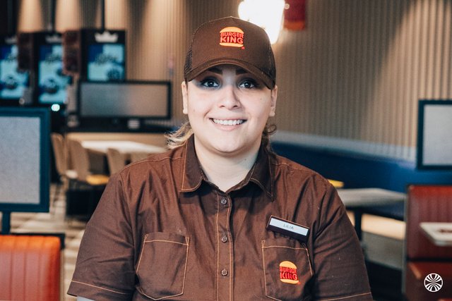 Rencontrez Lilia, Manager - Burger King France